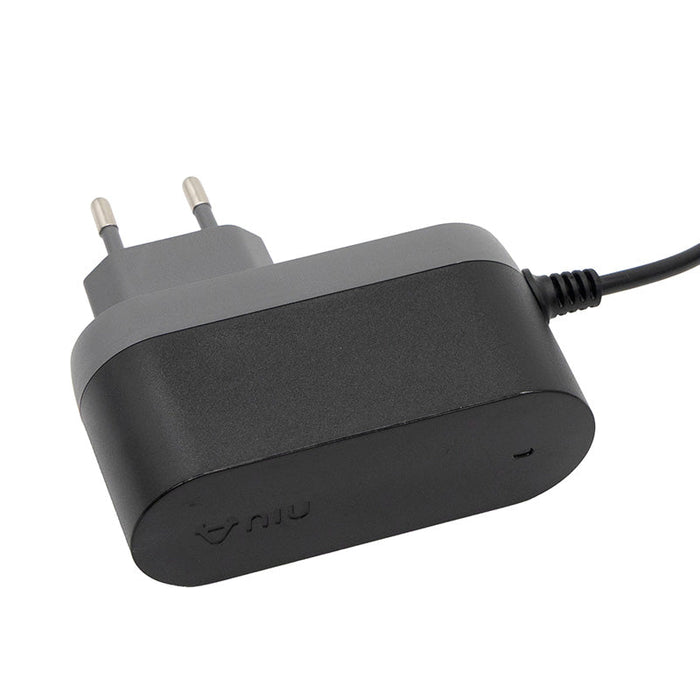 Charger 6S (Output 25,2V) NIU KQi Youth EU - Lifty Electric